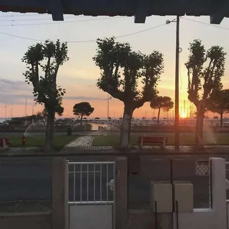 Arcachonnaise De Charme Premiere Ligne Vue Tatil Evi Arcachon